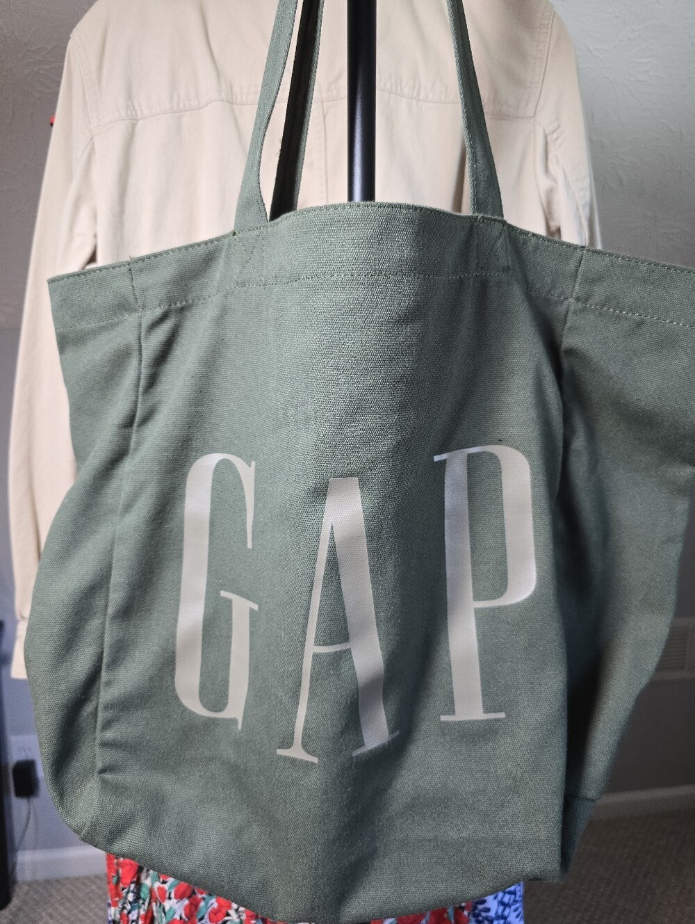 GAP Olive Logo Canvas Tote in Deep Green - Picture 2 of 7